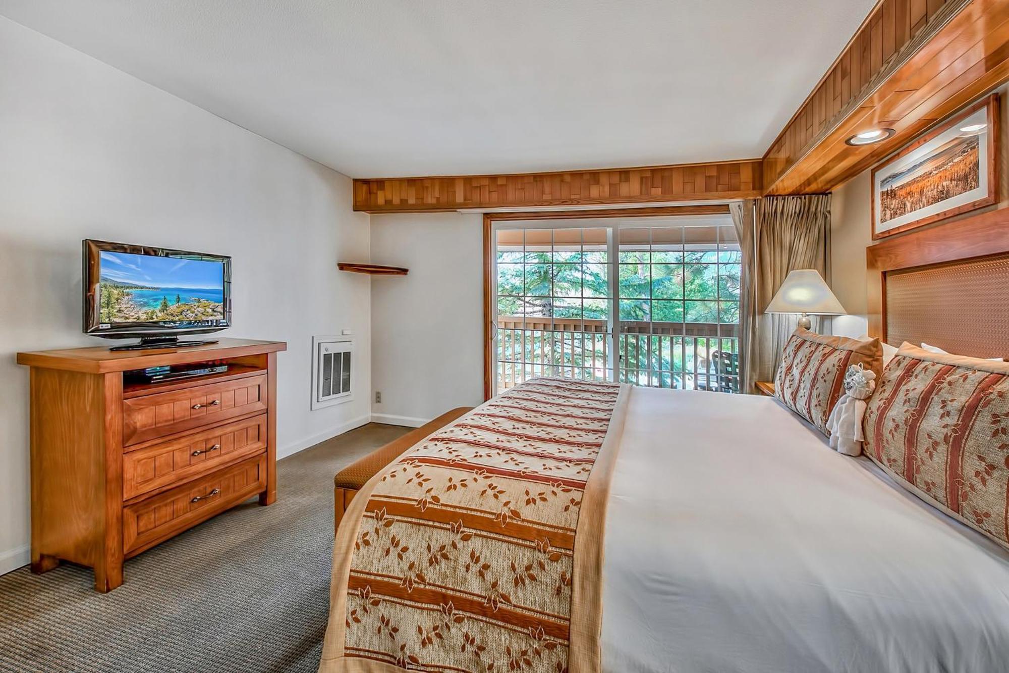 The Tahoe Beach & Ski Club Owners Association Villa South Lake Tahoe Room photo